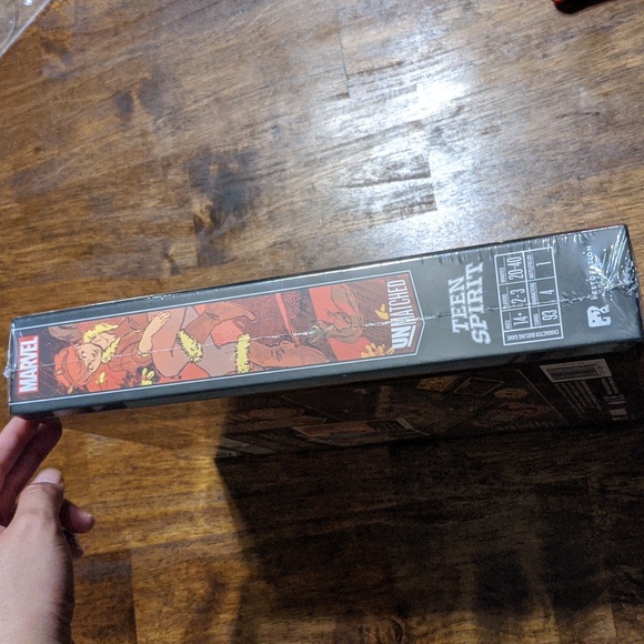 Sealed Unmatched: Marvel - Teen Spirit - Picture 5 of 7